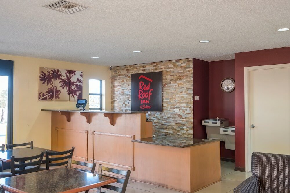 Фото Red Roof Inn Baldwin