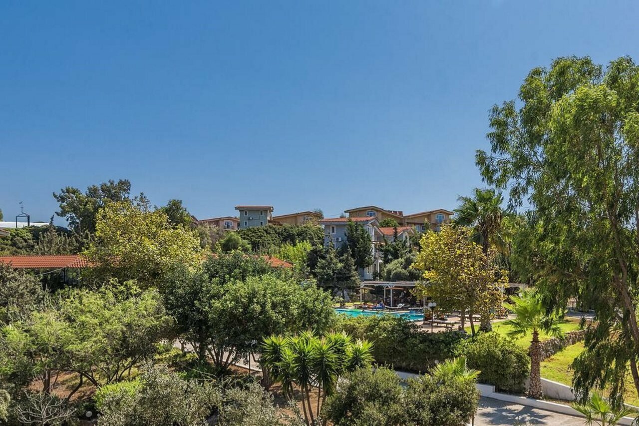 Фото The Small Village