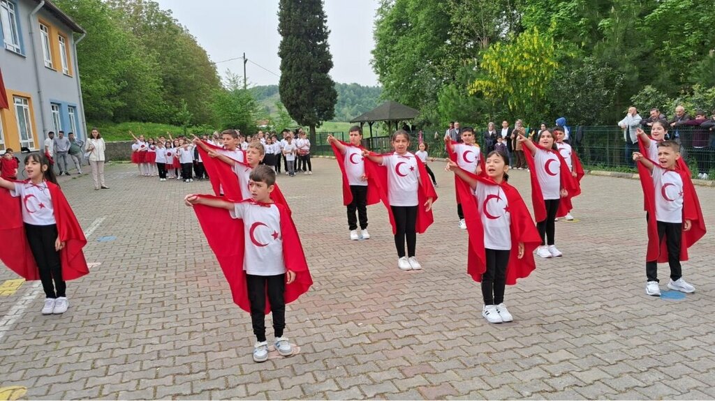 Primary school Muharremshah Primary School, Caycuma, photo