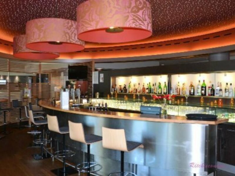 Фото Novotel Leuven Centrum