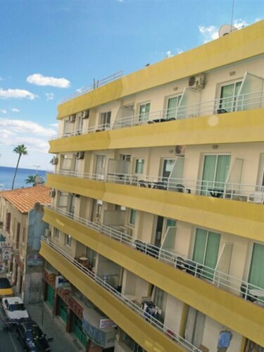 Гостиница Palm Sea Beach Holiday Apts в Ларнаке