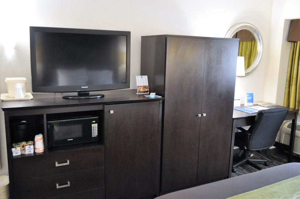 Фото Comfort Inn Downtown Charleston