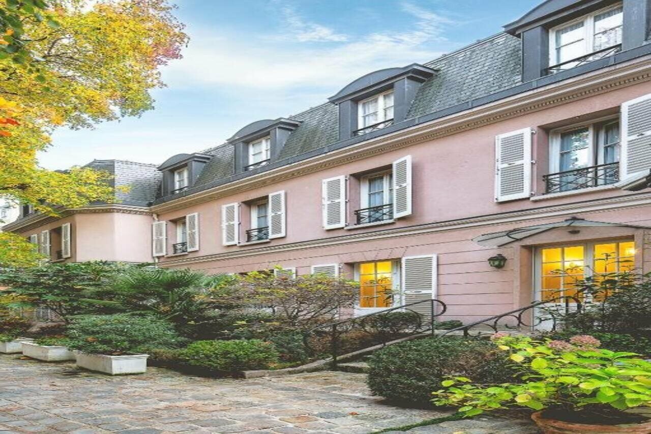 Фото Hôtel des Grandes Ecoles