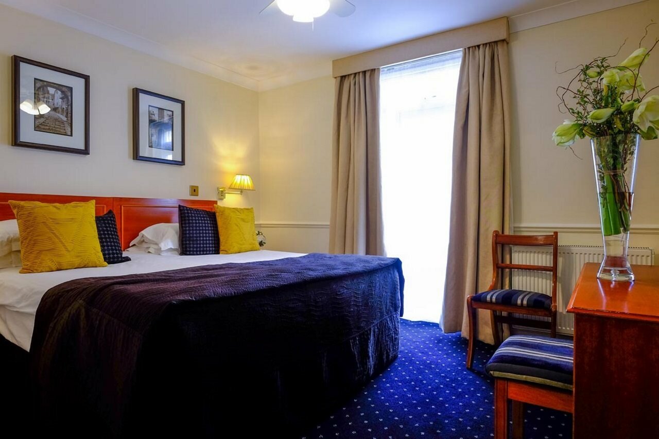 Фото Collingham Serviced Apartments