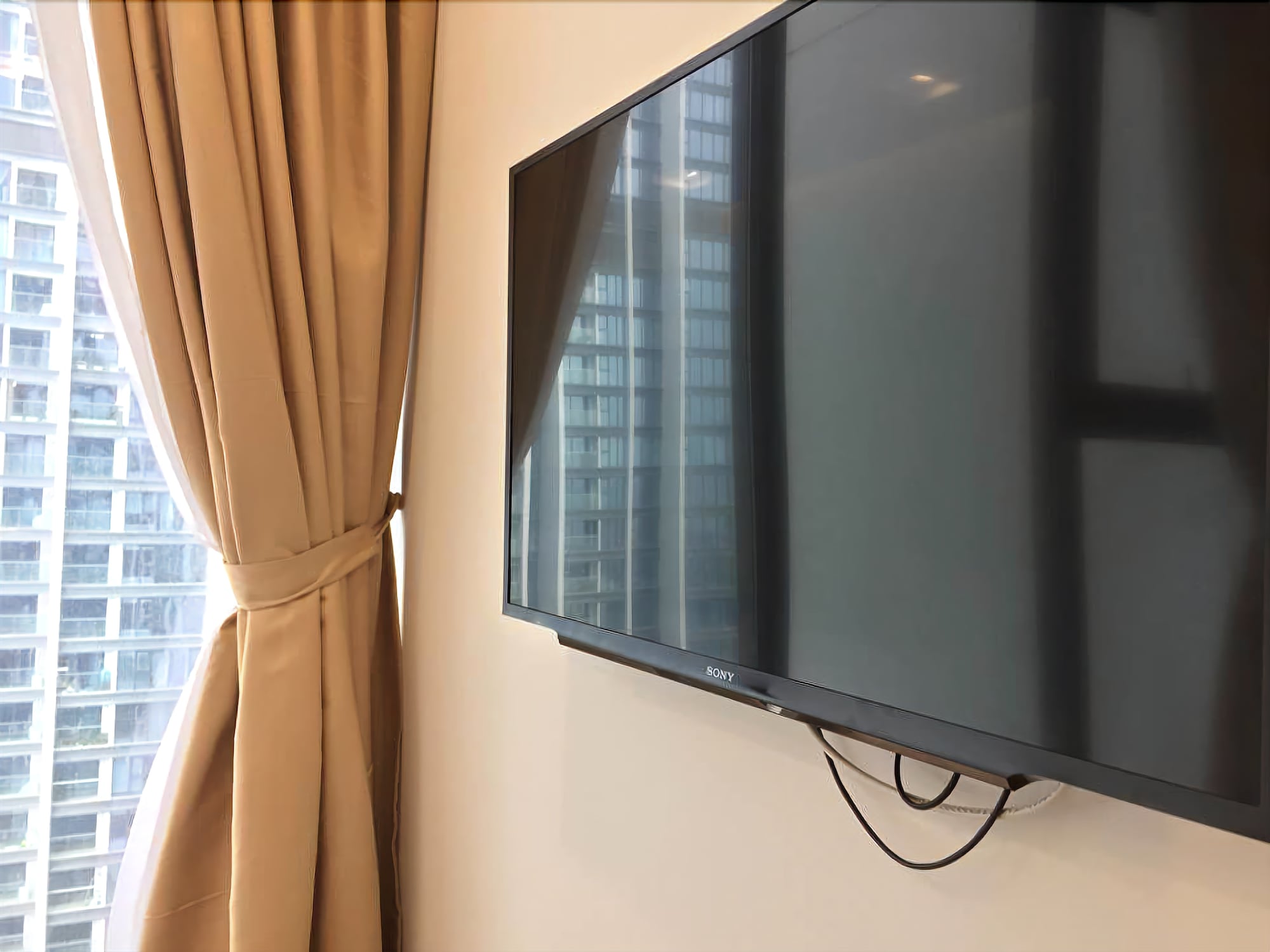 Фото Bayhomes Metropolis Serviced Apartment