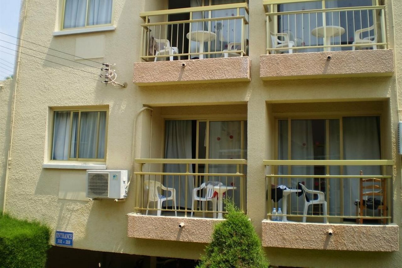 Фото отеля 2