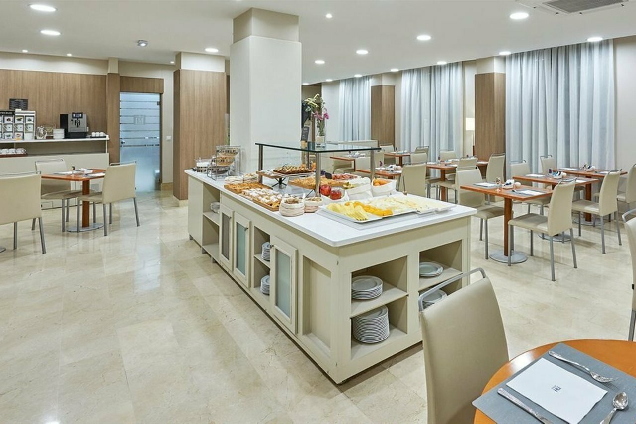 Фото Hotel NH Valencia Las Ciencias