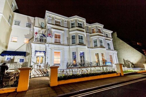 Гостиница The Carlton Hotel в Фолкстоне