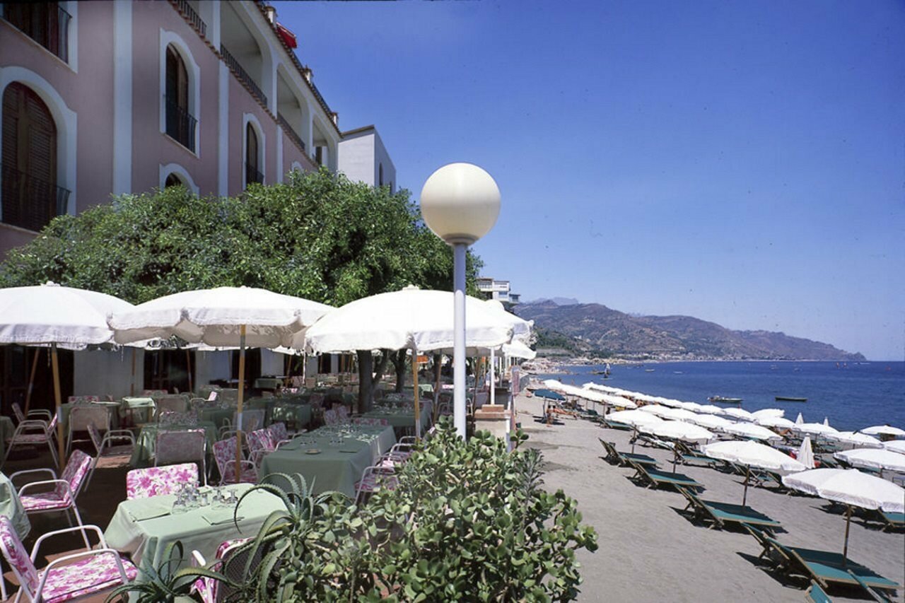 Фото Hotel Mediterranee