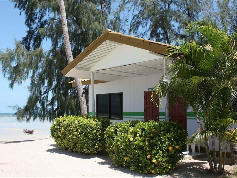 Фото Lime & Soda Beachfront Resort