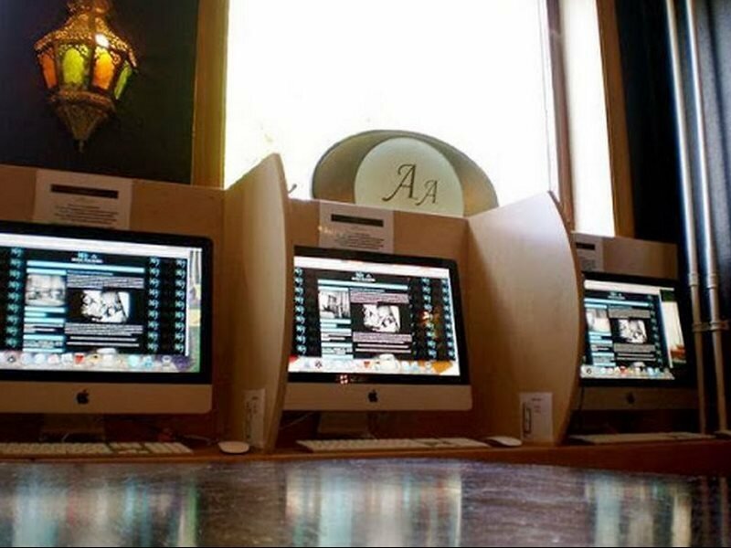 Фото The Arcade Hotel