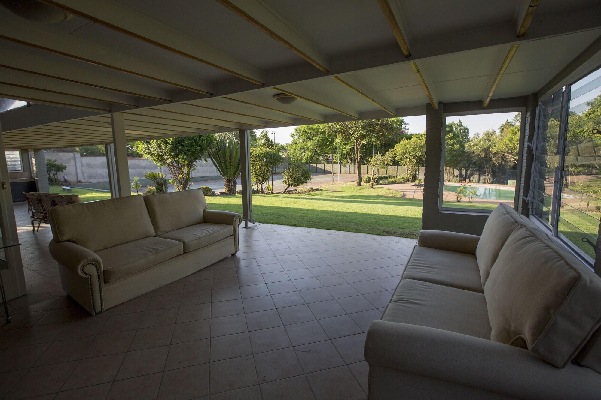 Фото Dynasty Forest Sandown Accommodation