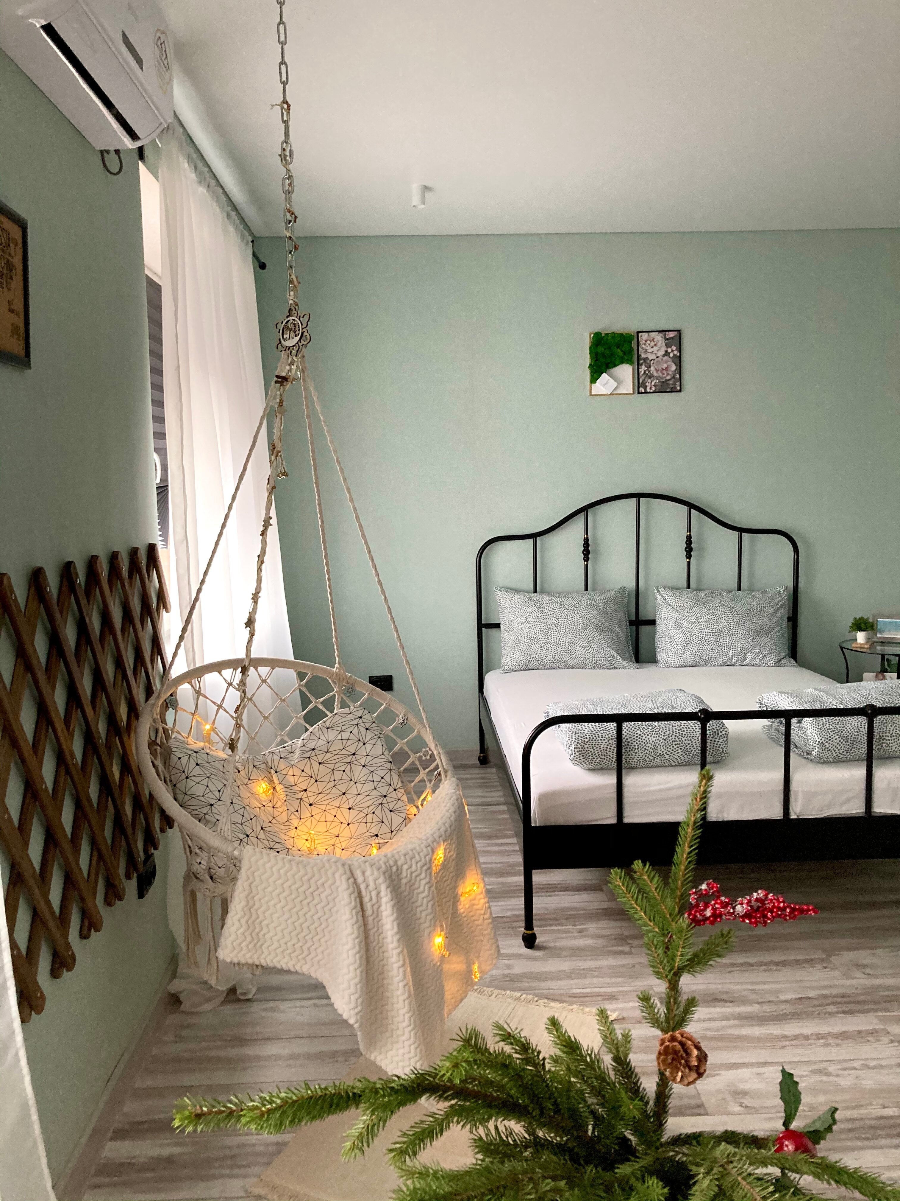 Фото Уютная студия с качелями в Приморском районе