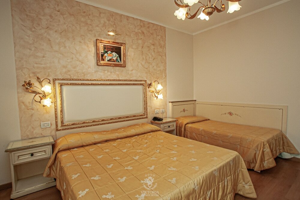 Фото Viktoria Palace Hotel