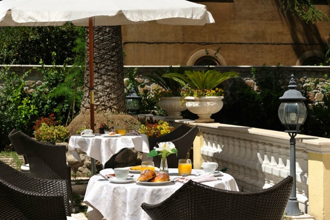 Фото отеля 5