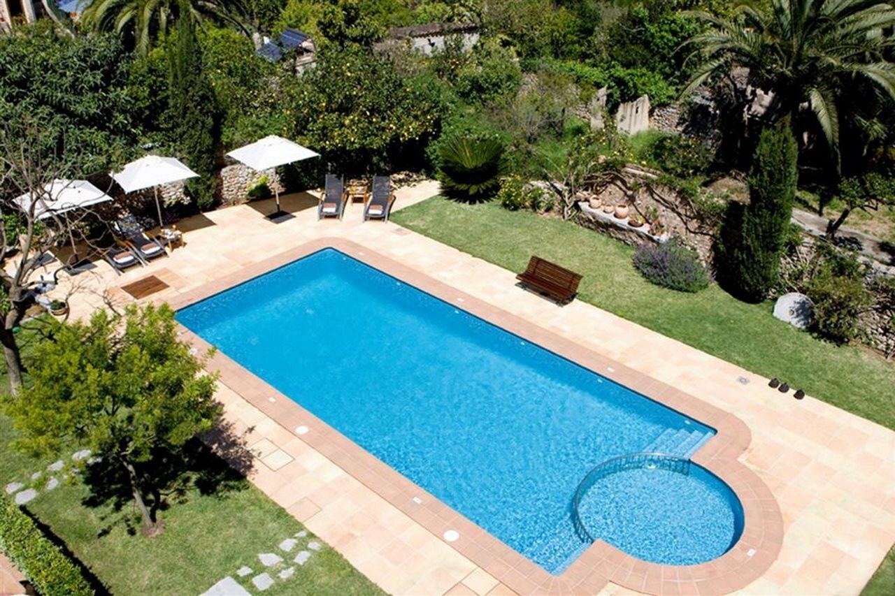 Фото Hotel Ca'l Bisbe