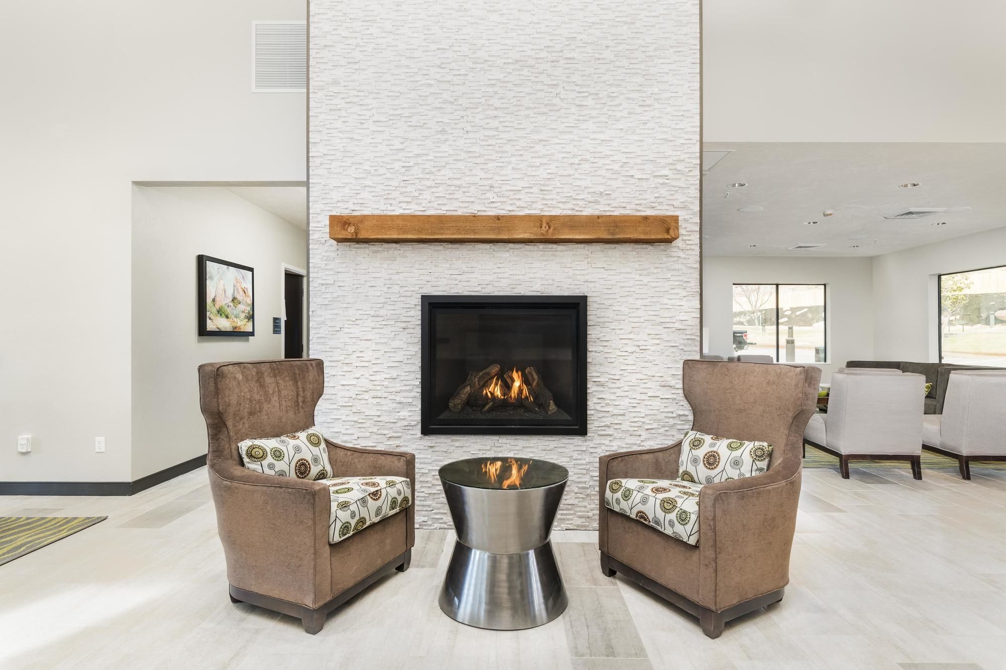 Фото Best Western Plus Zion Canyon Inn & Suites