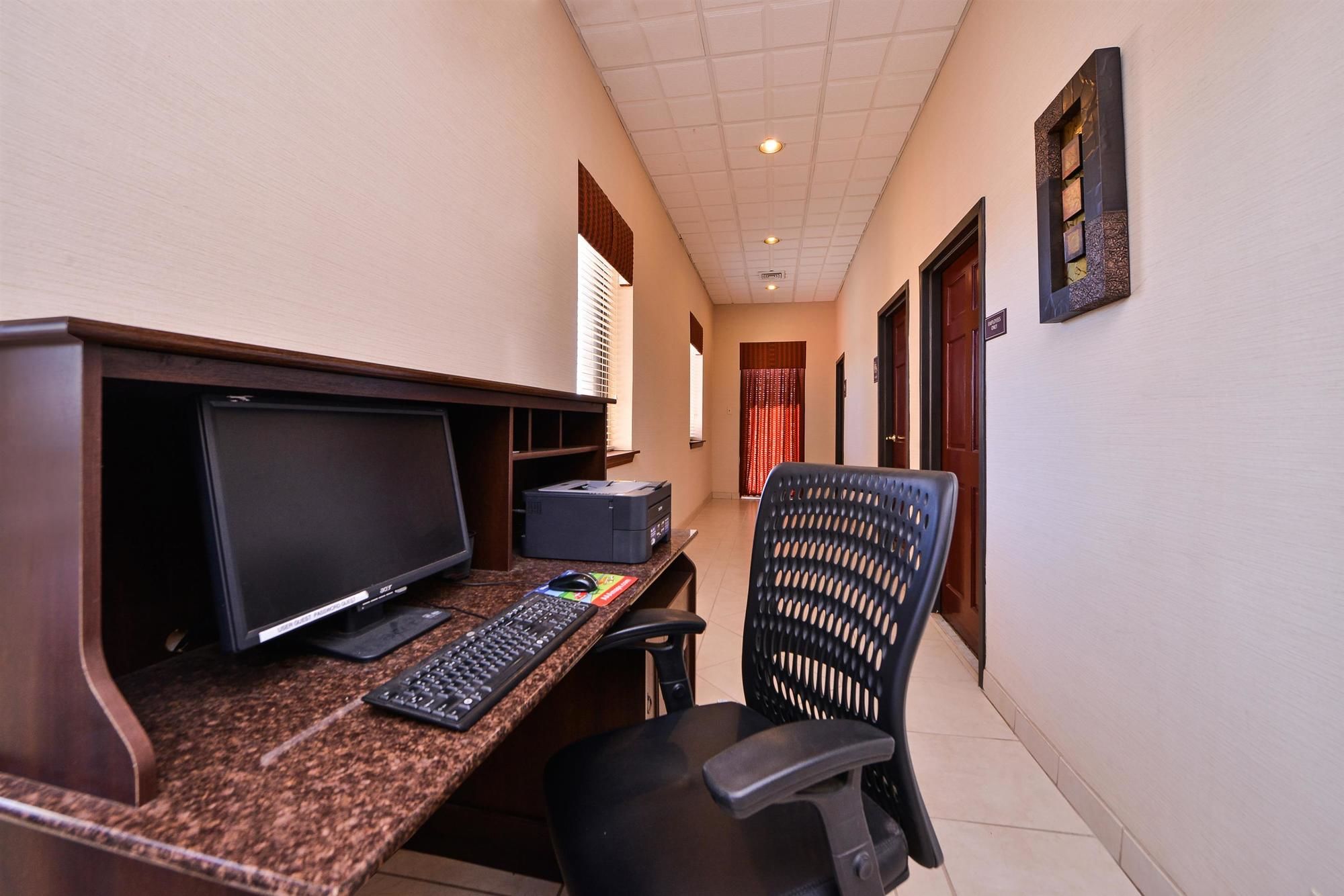 Фото Best Western Northgate Inn