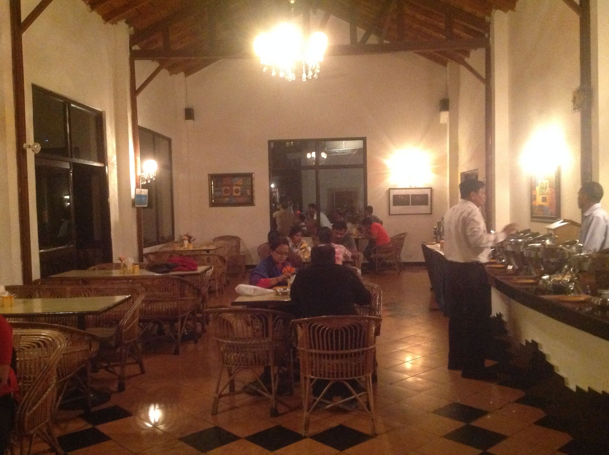 Фото Woodsvilla Resort