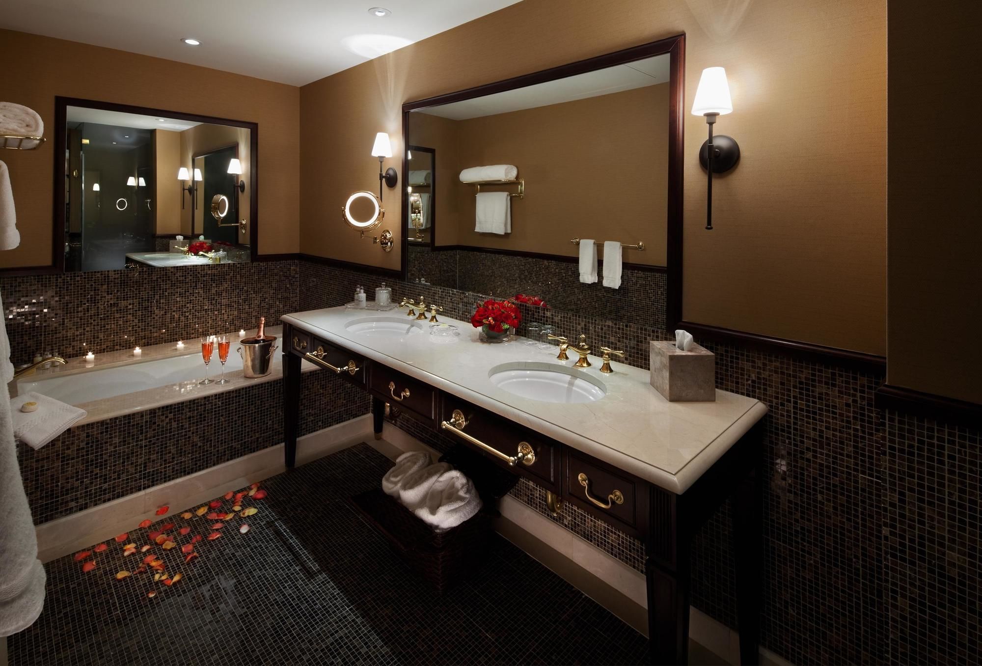 Фото Hotel Plaza Athenee