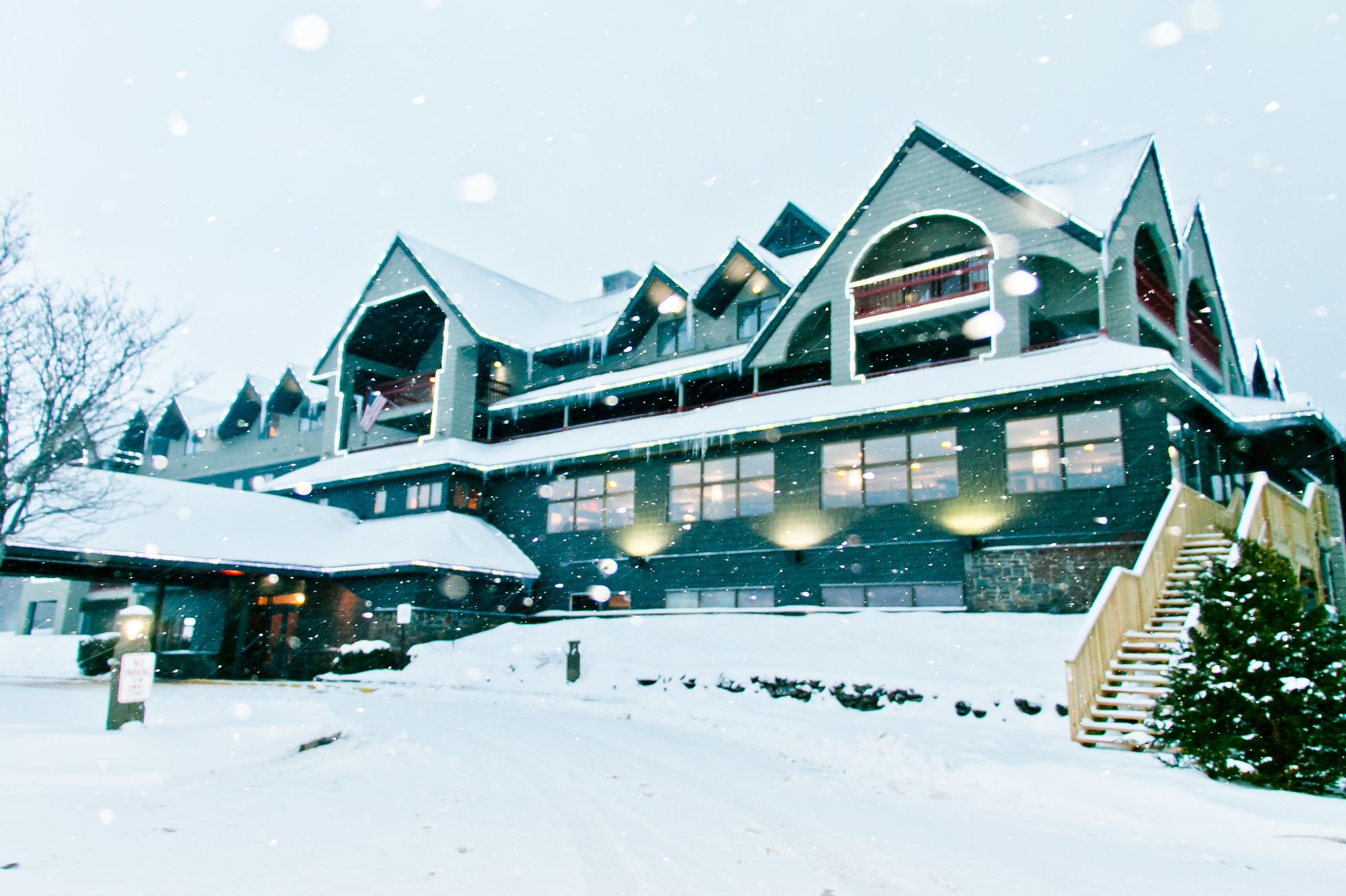 Фото Killington Mountain Lodge, Tapestry Collection by Hilton
