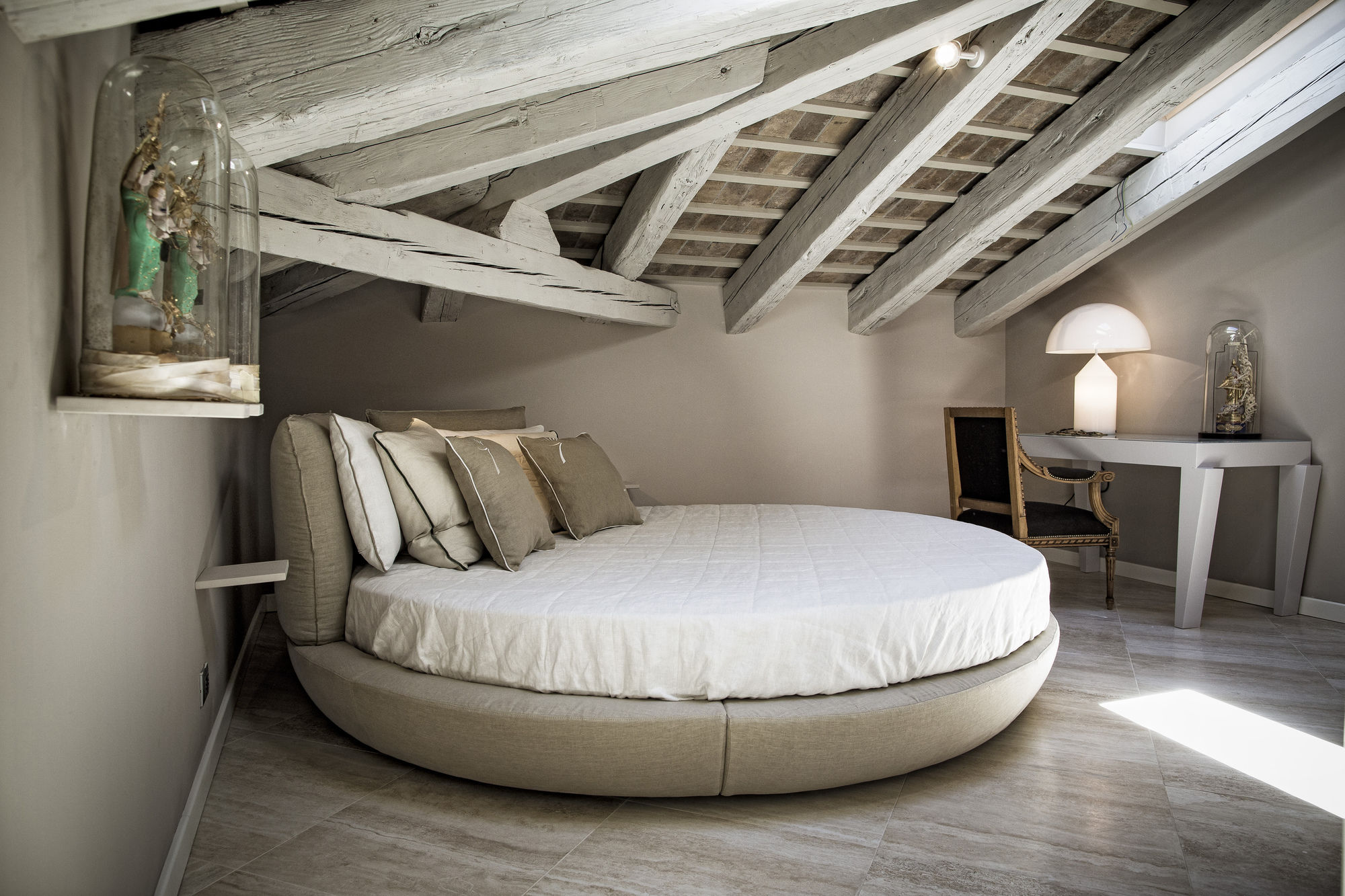 Фото Seven Historical Suites