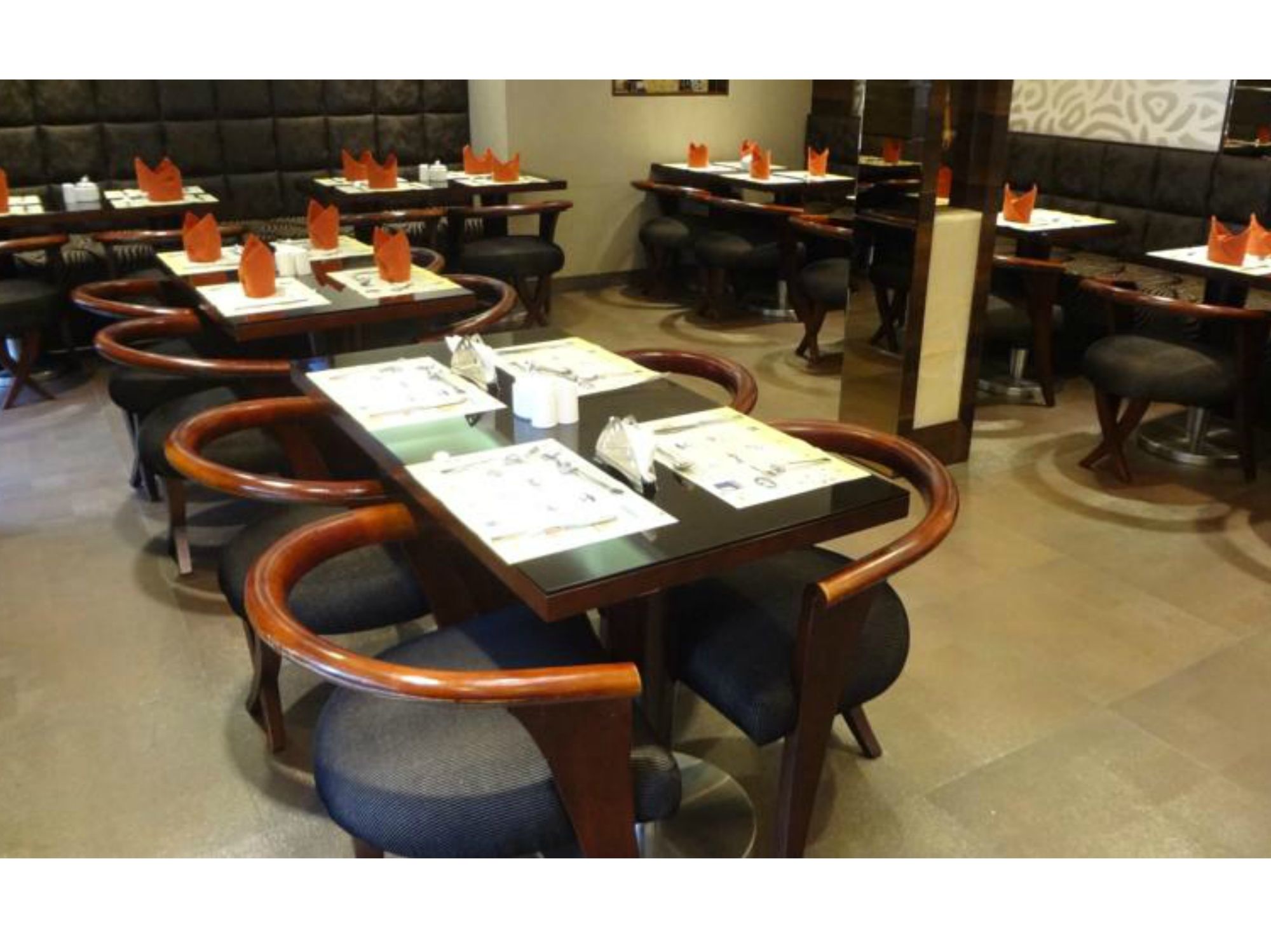 Фото Hotel Suba Palace