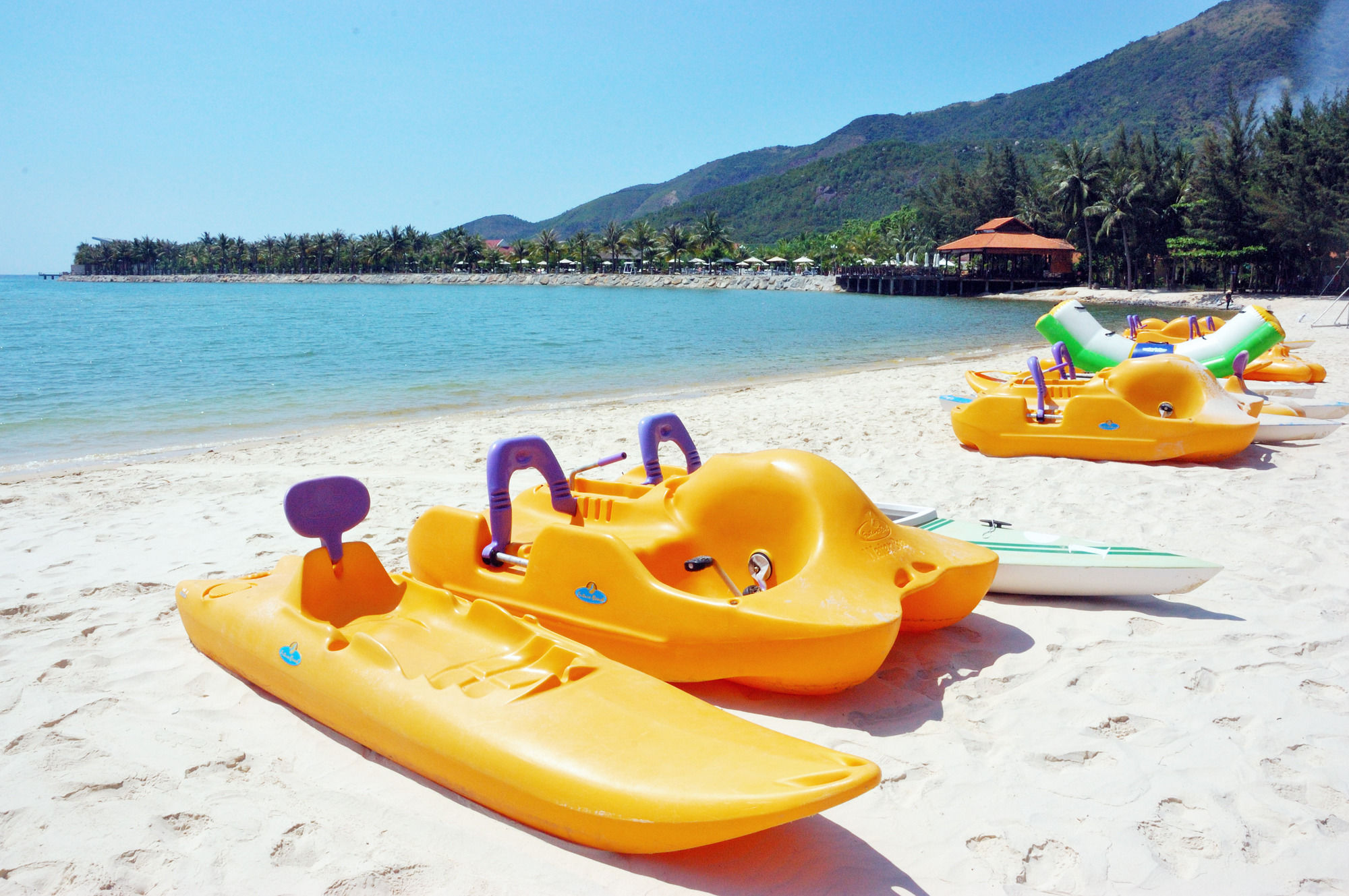 Фото Diamond Bay Resort & SPA