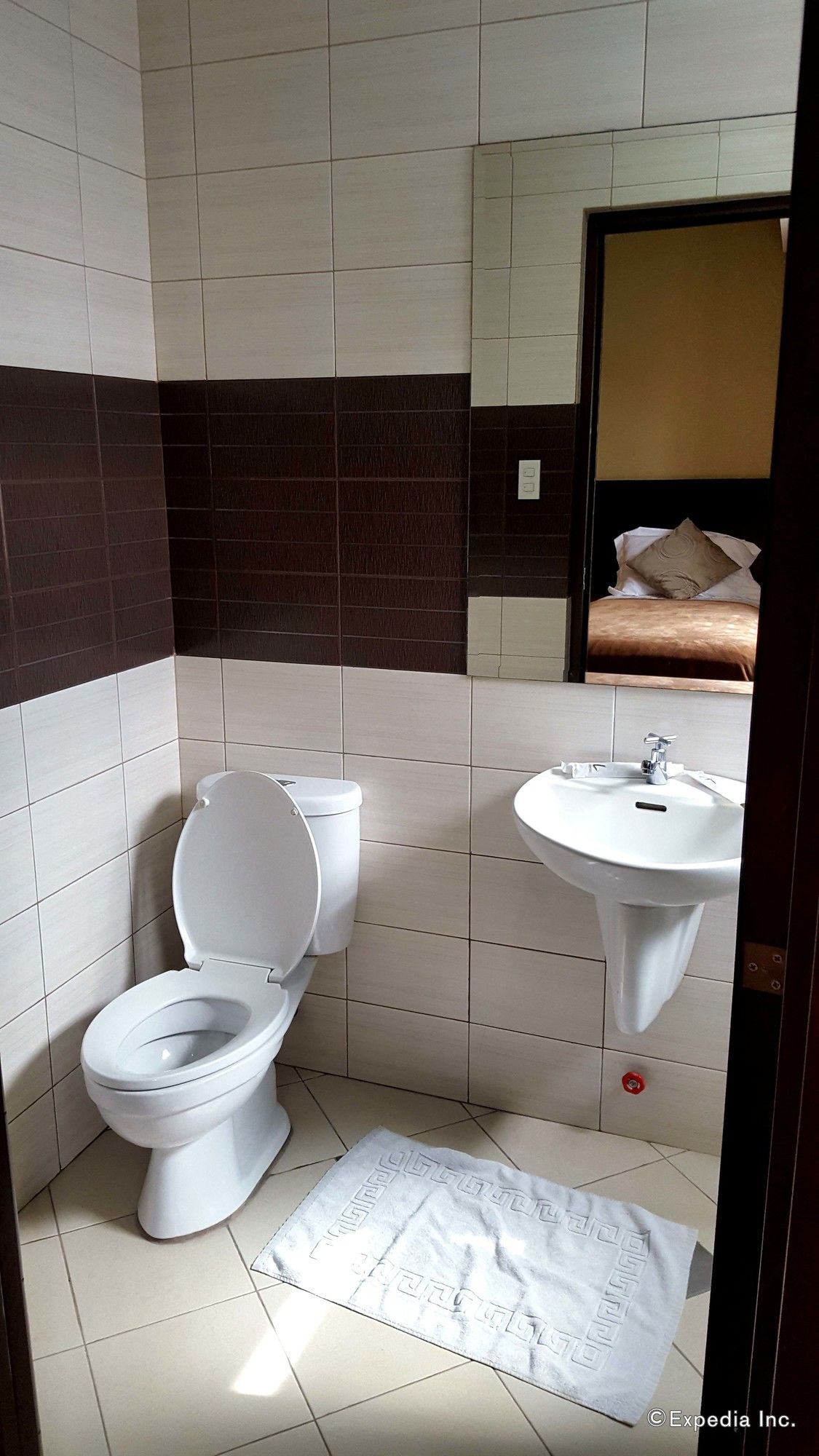 Фото Lorenzzo Suites Hotel