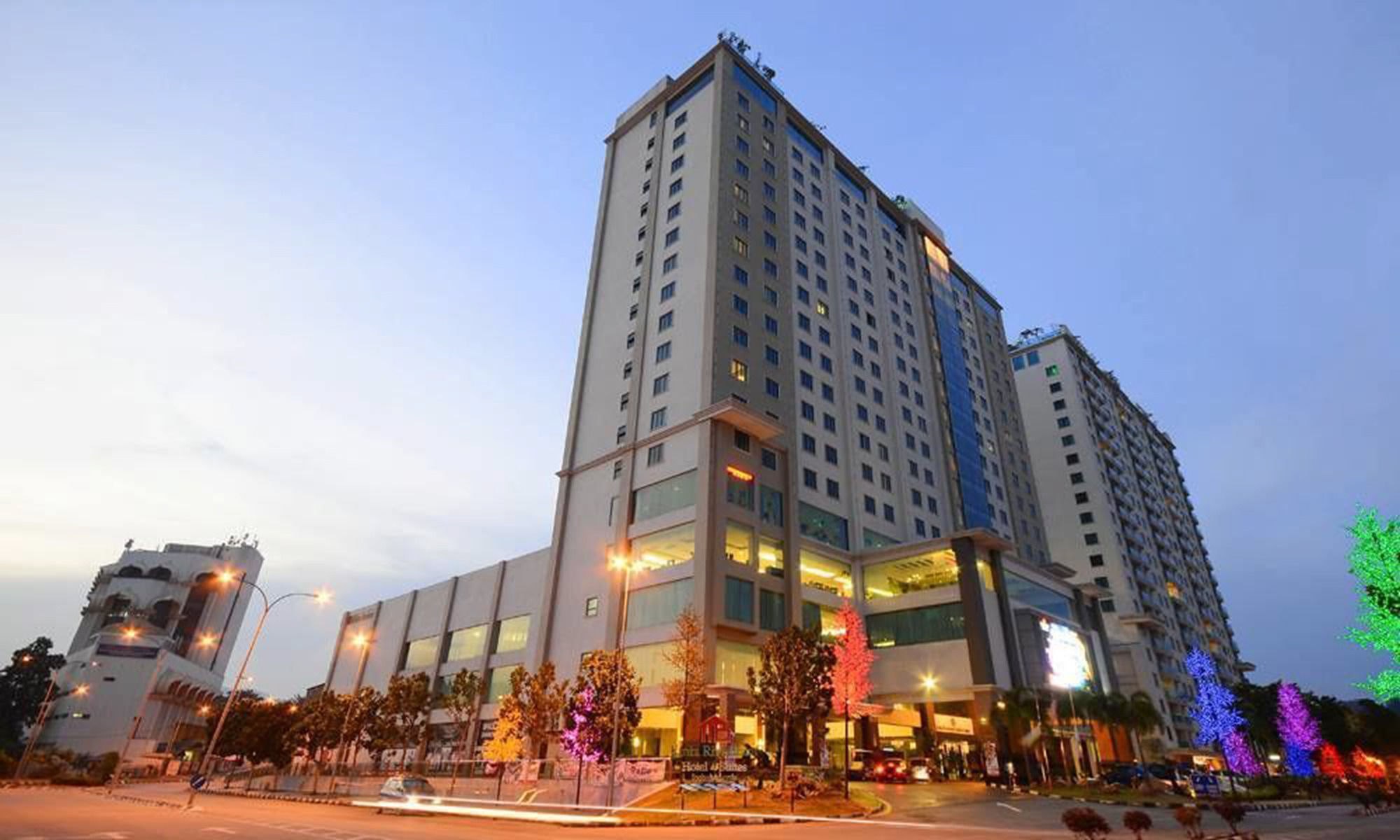 Фото Kinta Riverfront Hotel & Suites