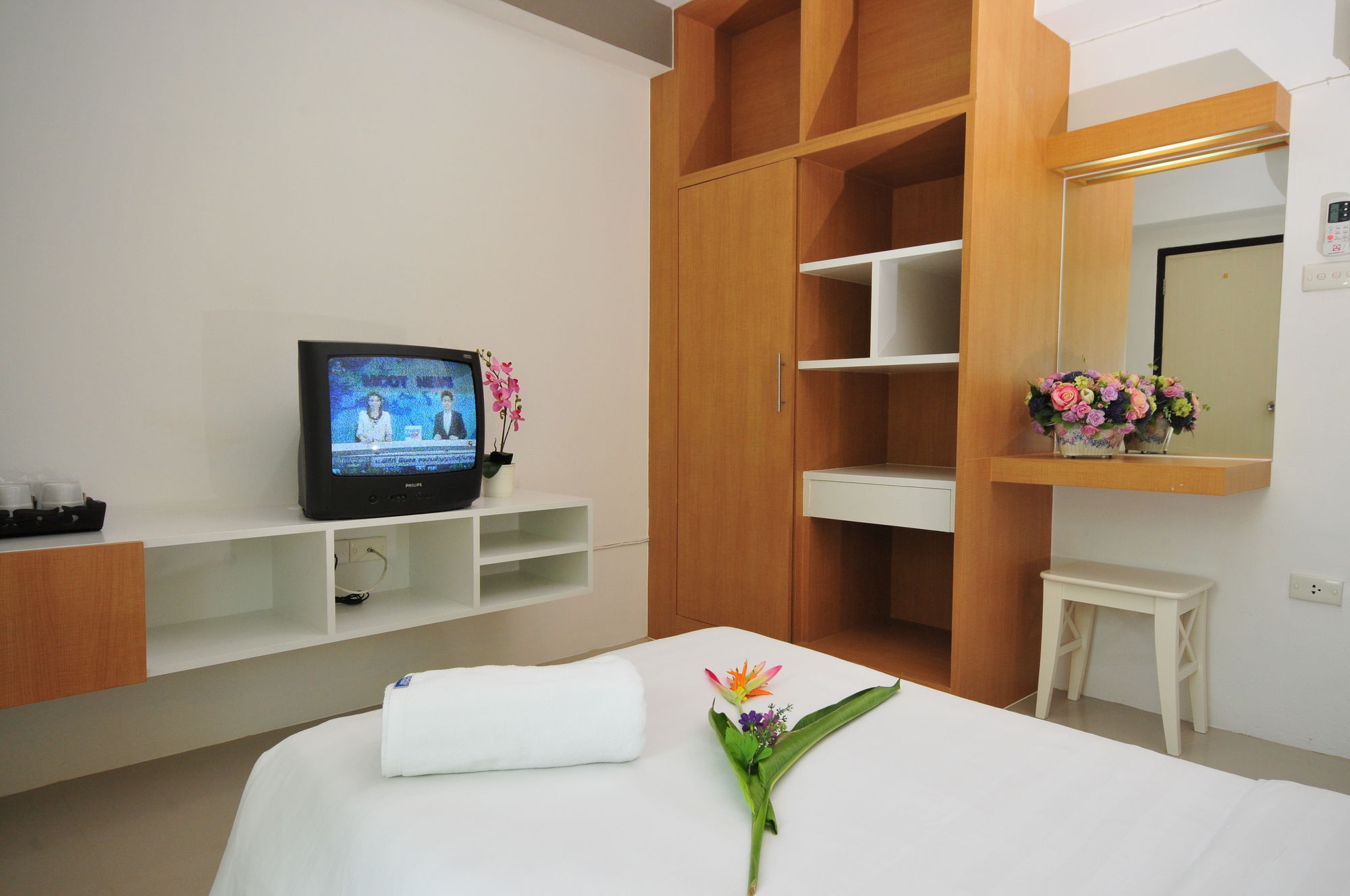 Фото Beerapan Hotel