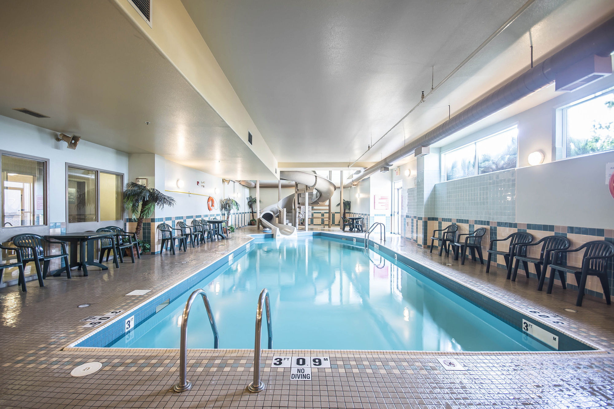 Фото Comfort Inn & Suites