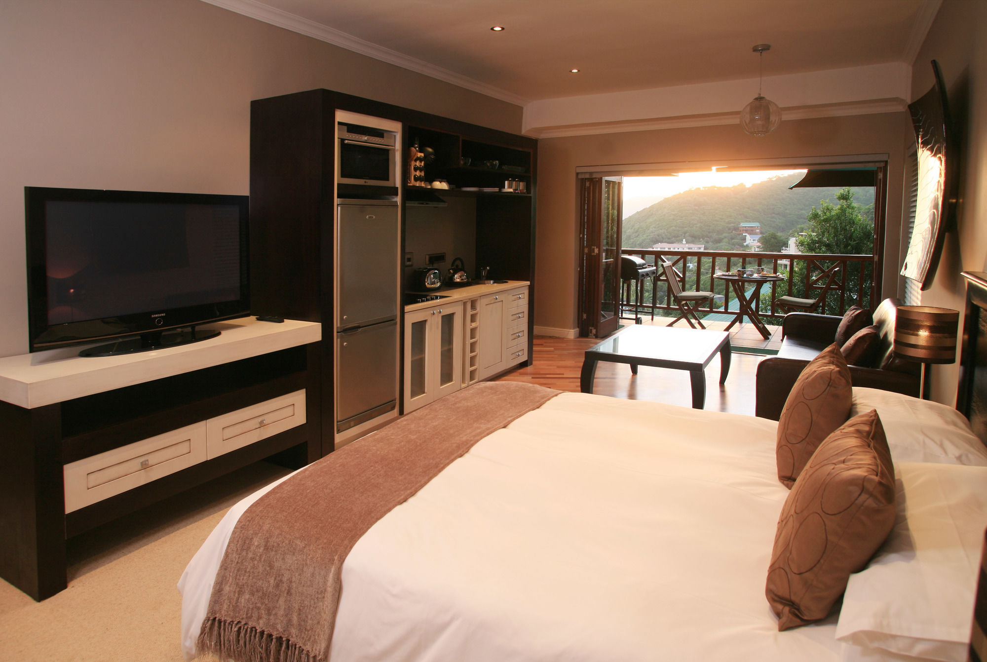 Фото Boardwalk Lodge - self-catering