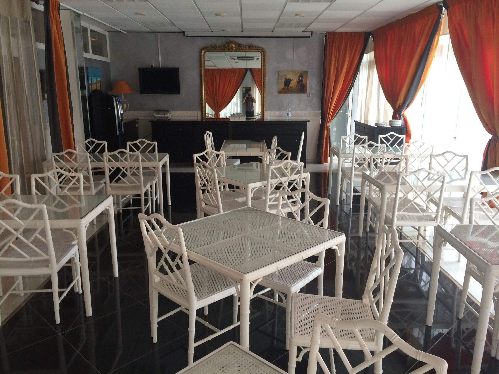 Фото Le Trianon Arcachon