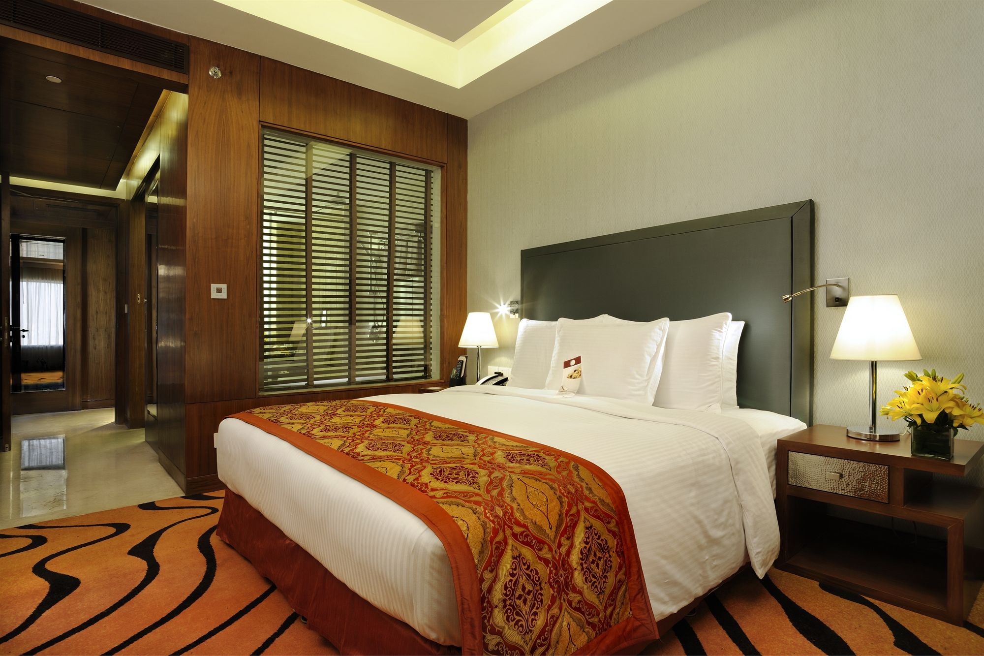 Фото DoubleTree by Hilton Hotel Gurgaon - New Delhi NCR
