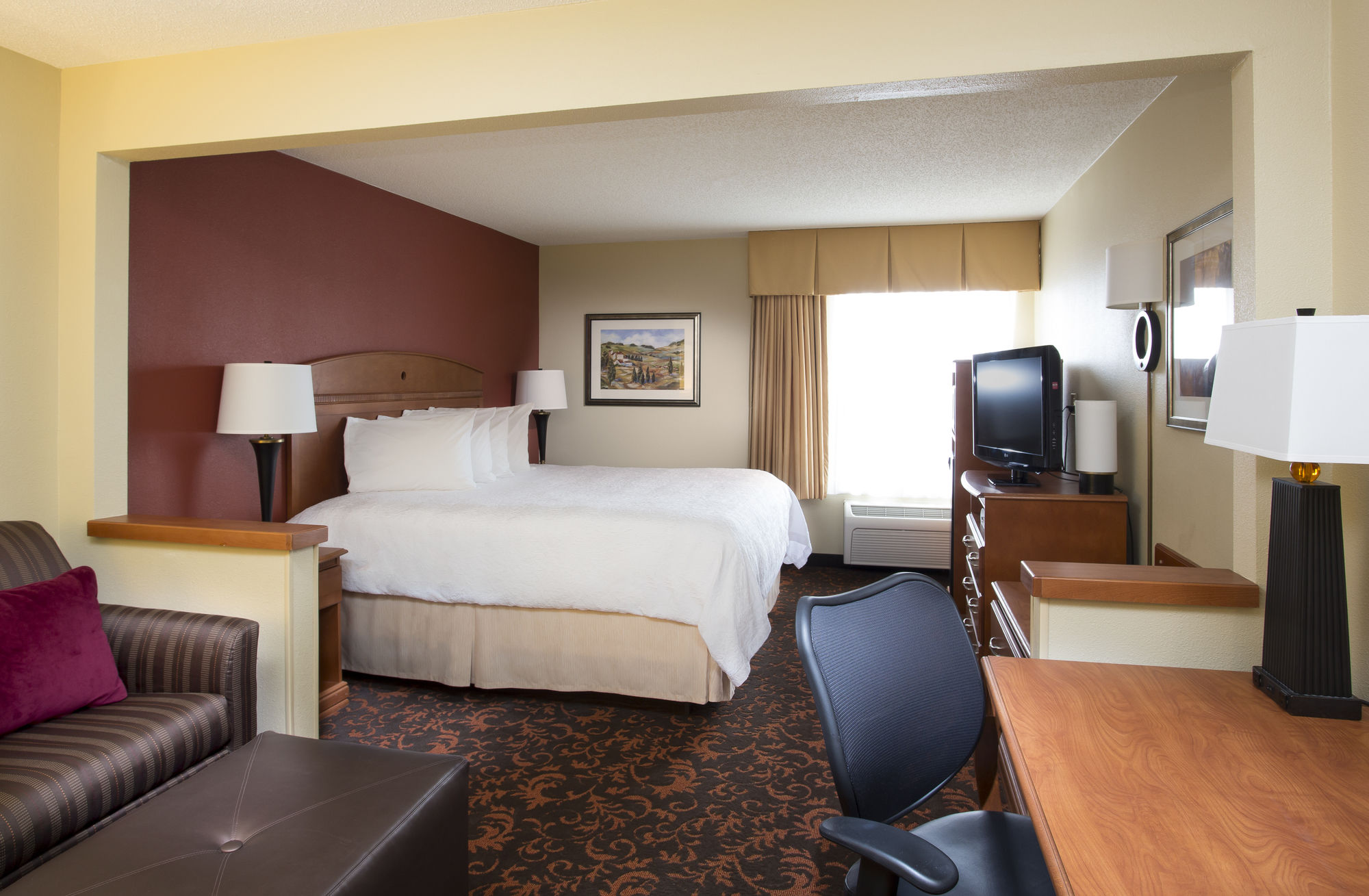 Фото Hampton Inn St. Joseph