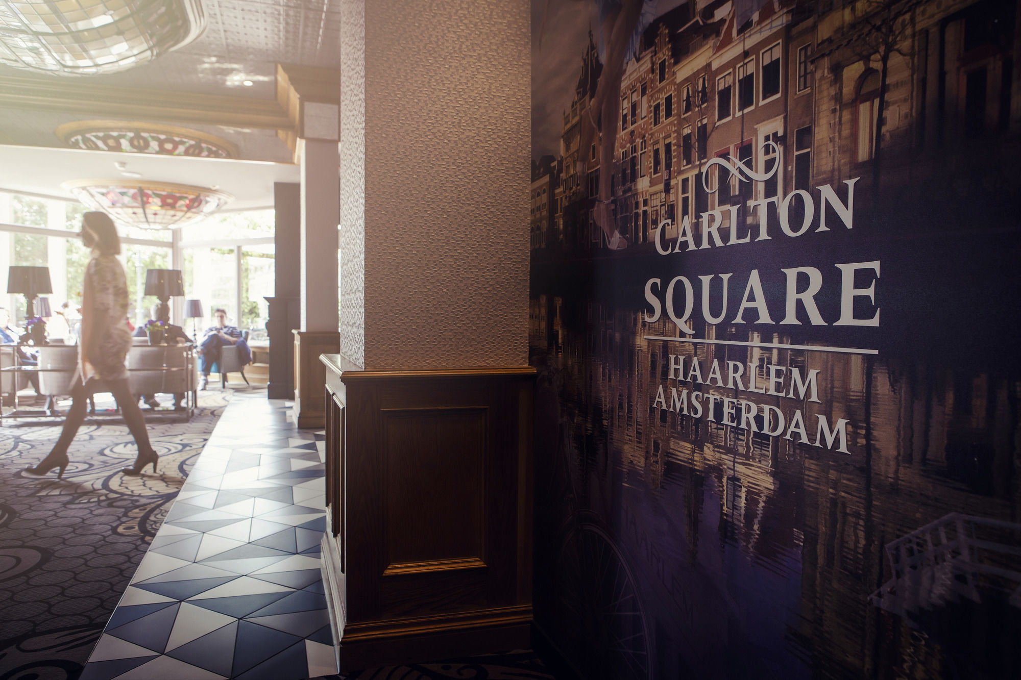 Фото Carlton Square Hotel