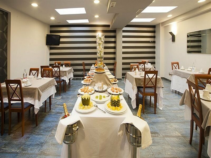 Фото Hotel Duerming Longoria Plaza