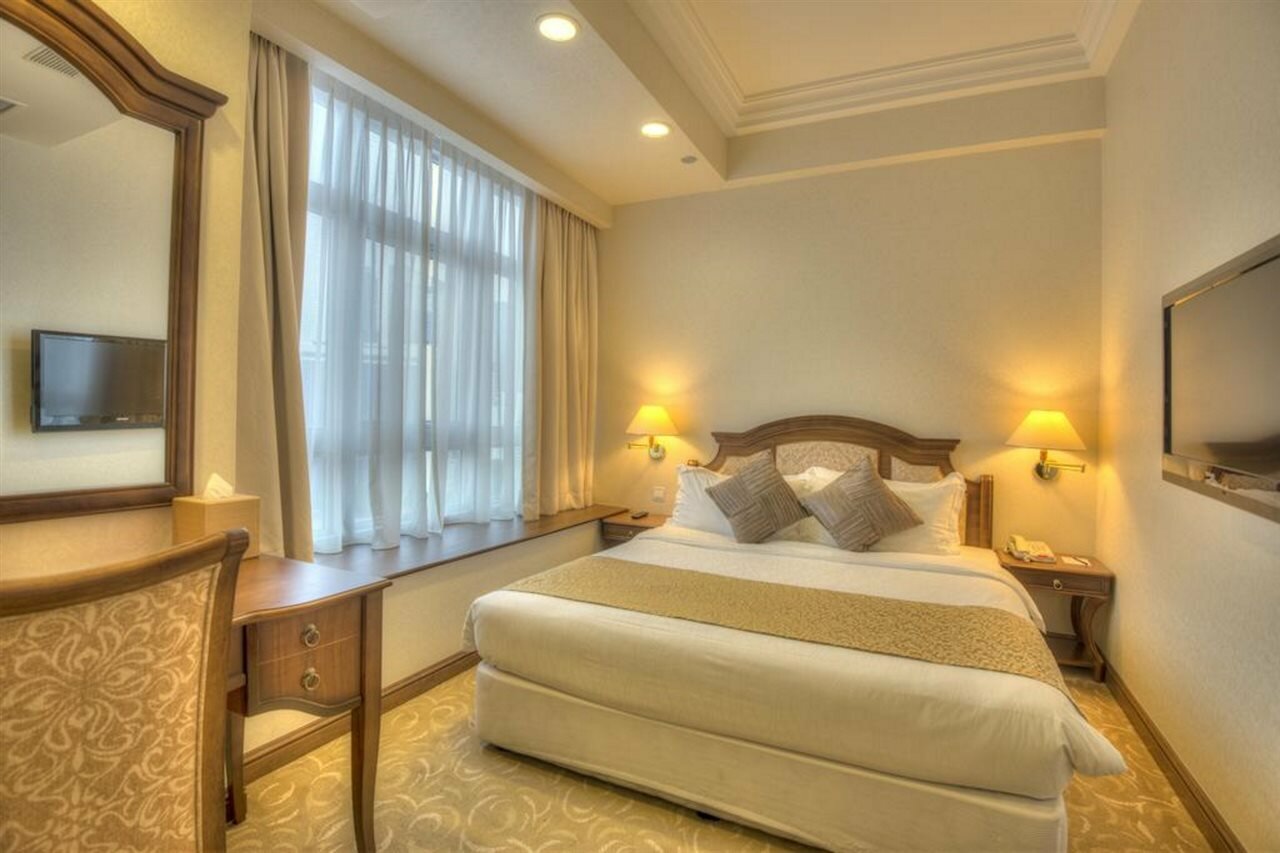 Фото Orchid Hotel