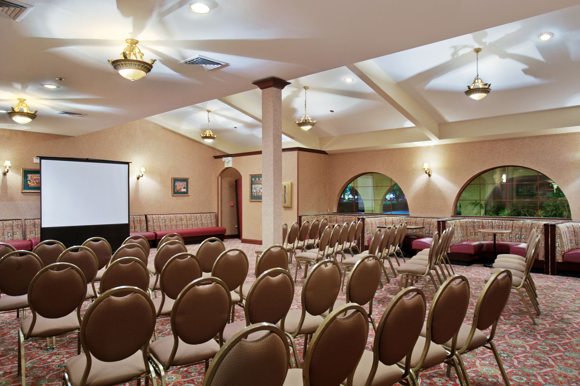 Фото Best Western Plus Heritage Inn