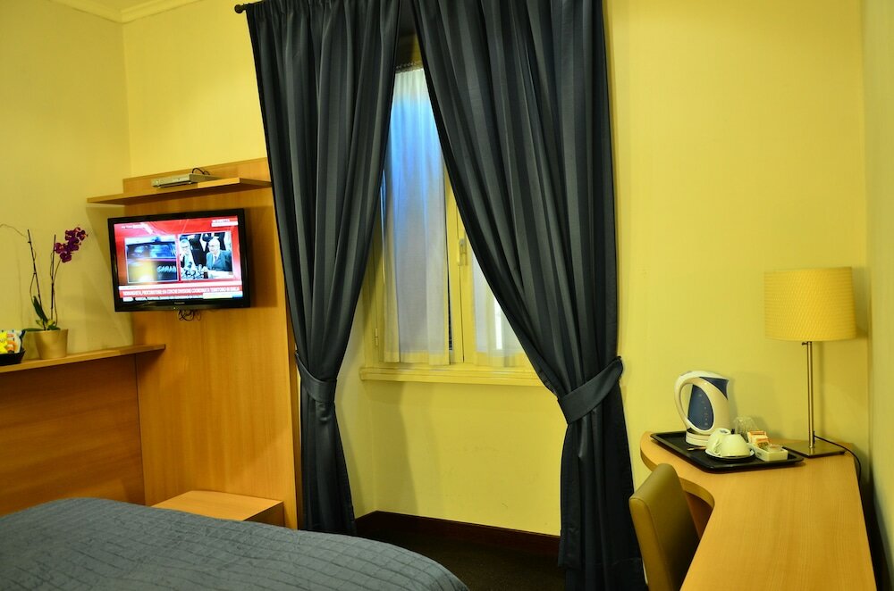 Фото Residenza Cola di Rienzo - Suite in Rome