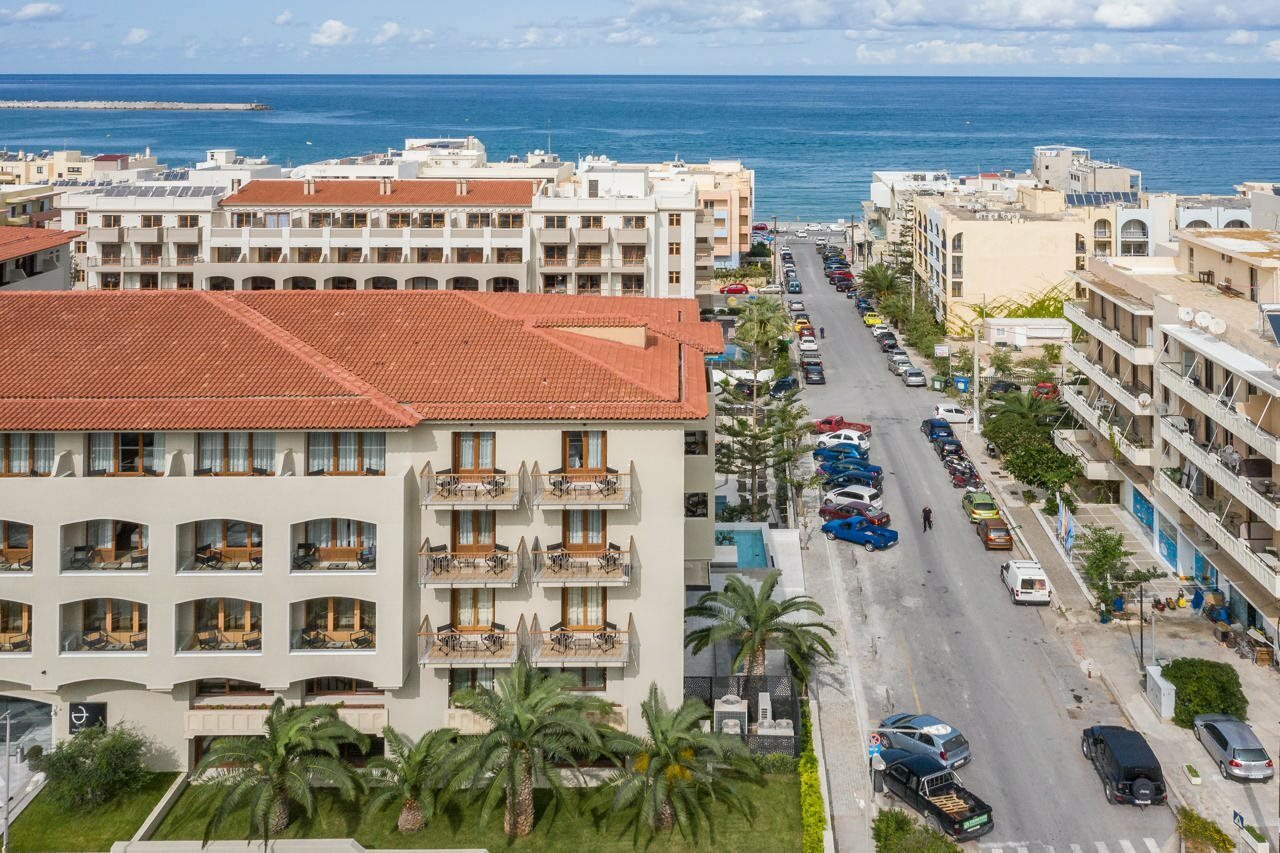 Фото Theartemis Palace Hotel