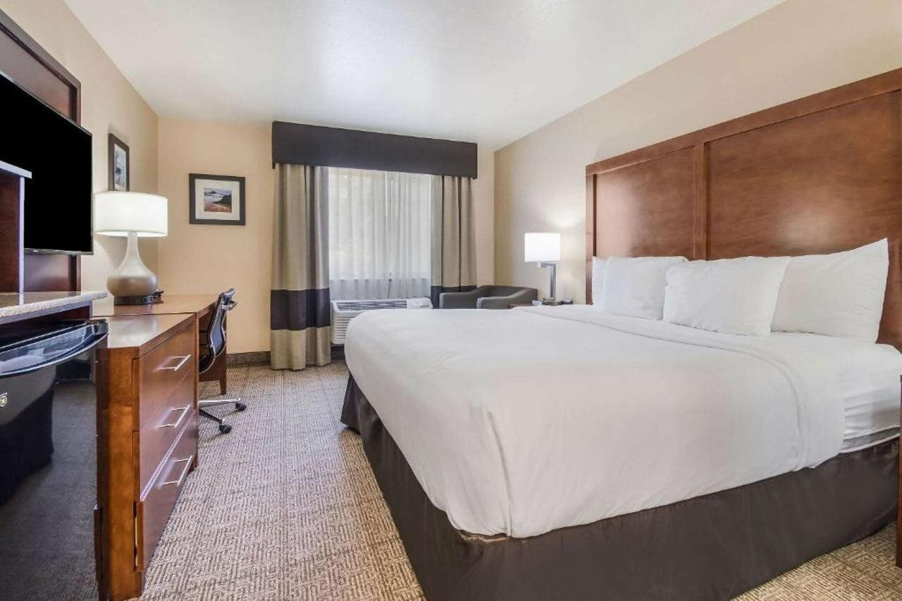 Фото Comfort Inn Newport