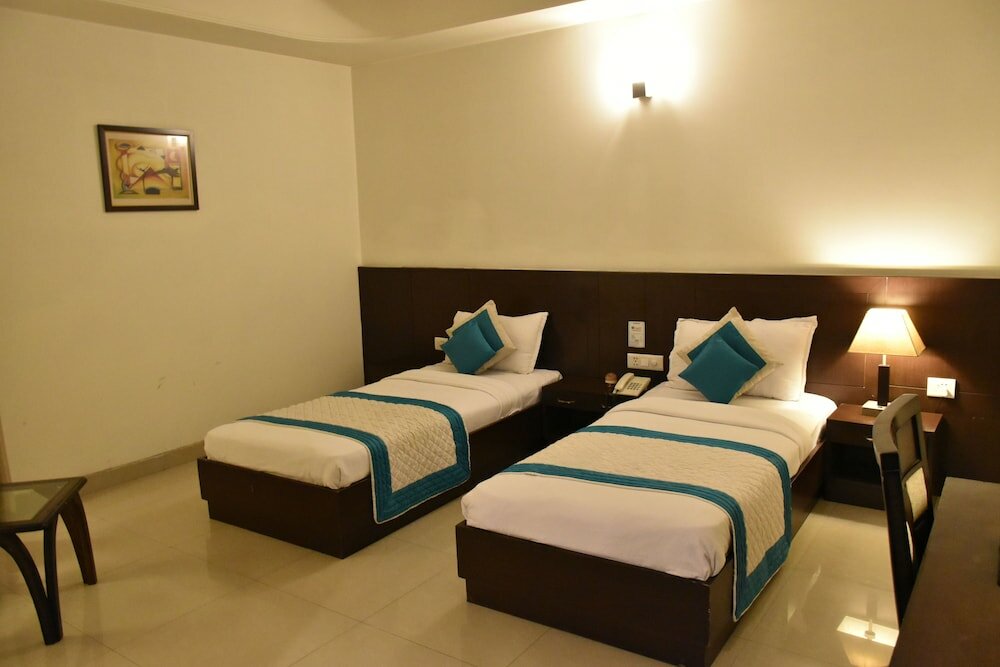 Фото Hotel Impress