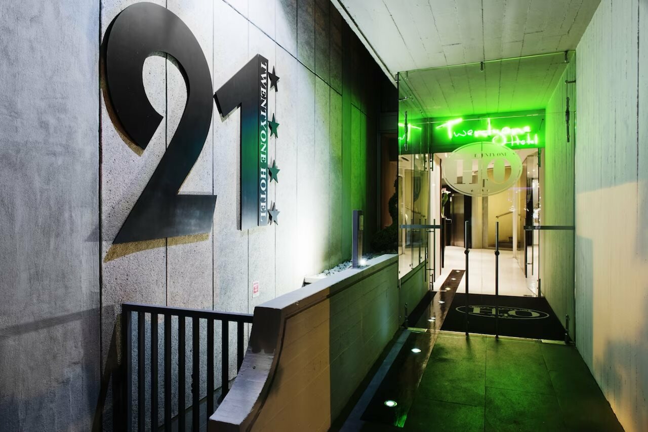 Фото Twenty One Hotel
