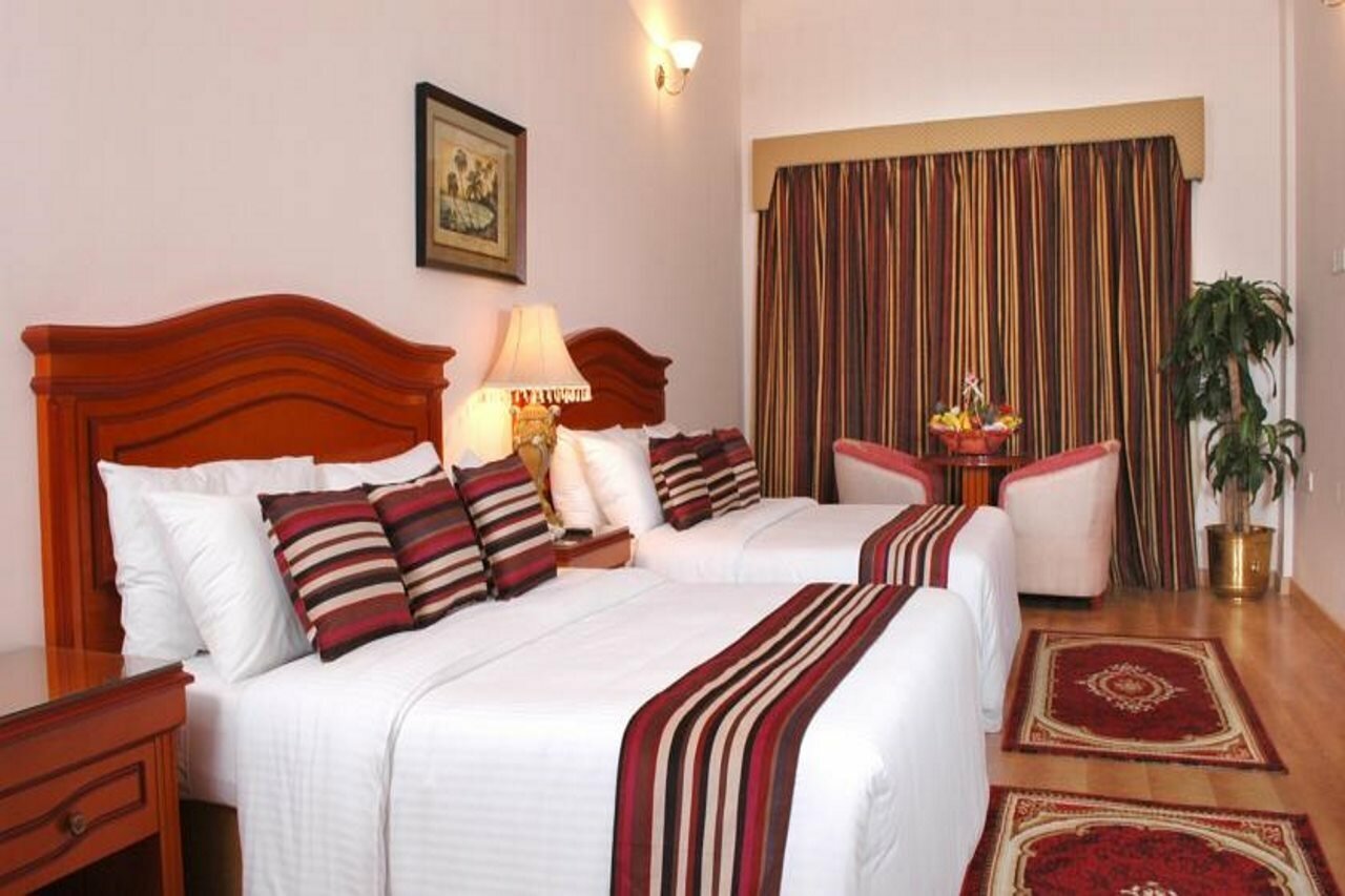 Фото Gulf Gate Hotel