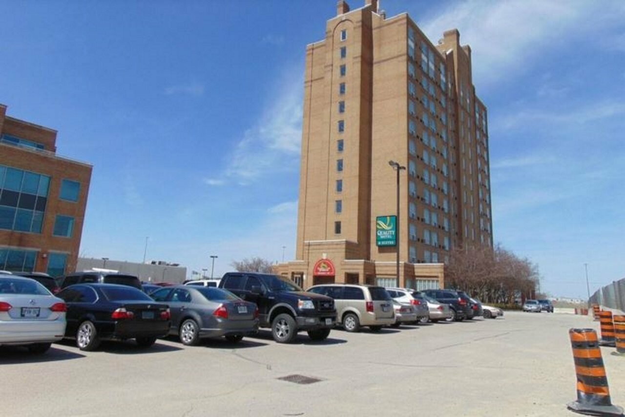 Фото Four Points by Sheraton Toronto Airport East