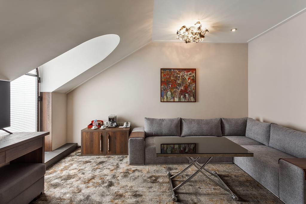 Фото Амбассадори