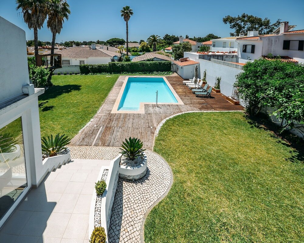 Фото Limmo Garden Guest House