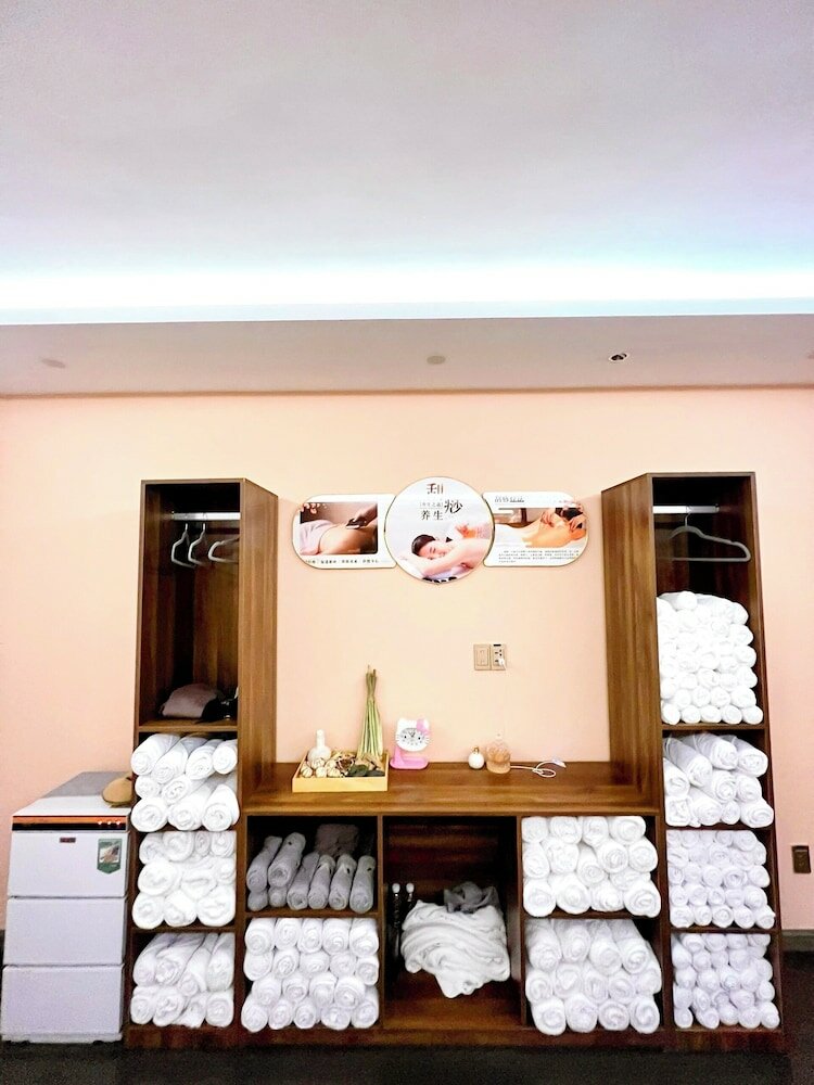 Фото Wah Fu Hotel